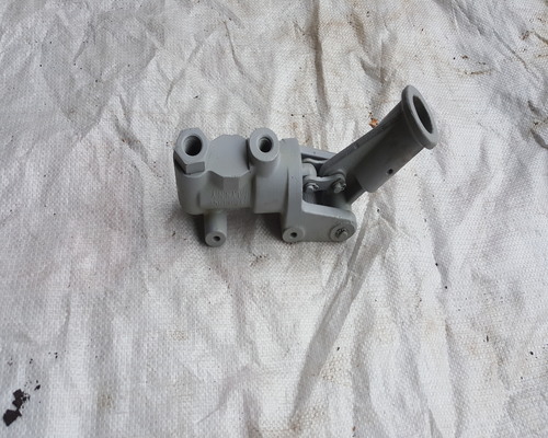 M113 Manual Fuel Pump   GP190 201